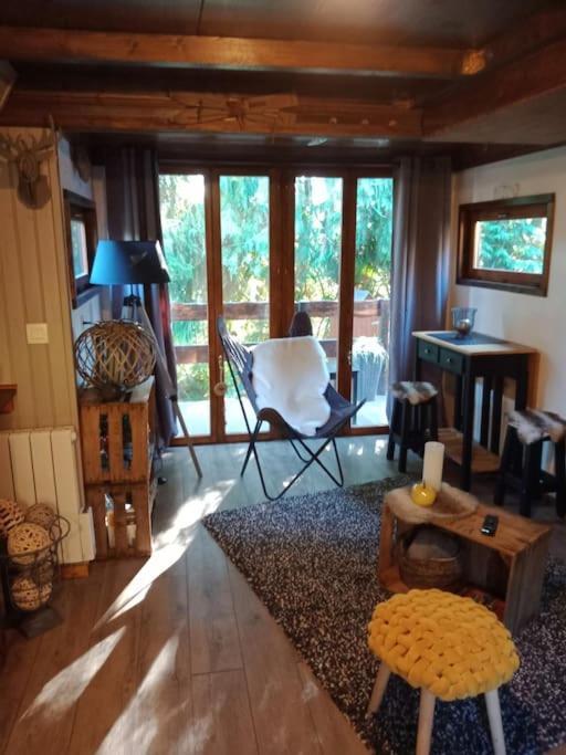 Micro Maison Isba Sedan Givonne Esterno foto