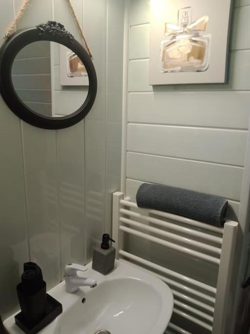 Micro Maison Isba Sedan Givonne Esterno foto